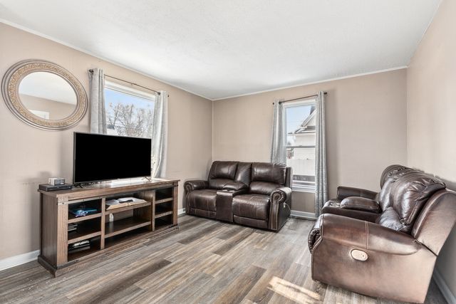 552 Simms Street, Aurora, IL 60505