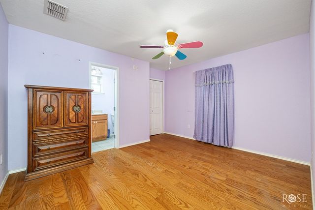 1906 Santa Rosa Street, Ozona, TX 76943