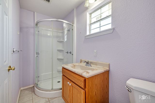 1906 Santa Rosa Street, Ozona, TX 76943