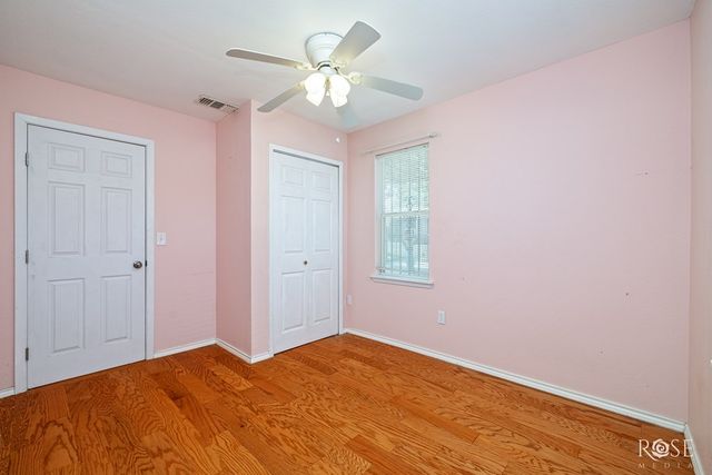 1906 Santa Rosa Street, Ozona, TX 76943