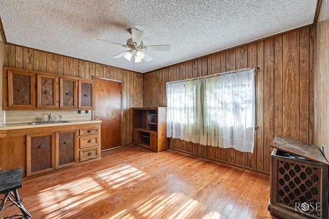 1906 Santa Rosa Street, Ozona, TX 76943