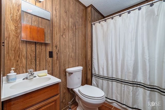 1906 Santa Rosa Street, Ozona, TX 76943