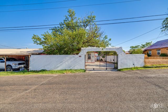 1906 Santa Rosa Street, Ozona, TX 76943