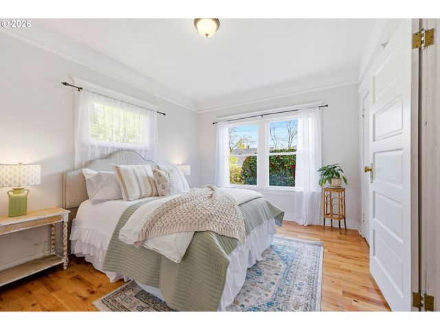 5725 Ne 32ND Pl, Portland, OR 97211