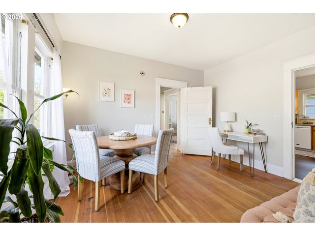 5725 Ne 32ND Pl, Portland, OR 97211