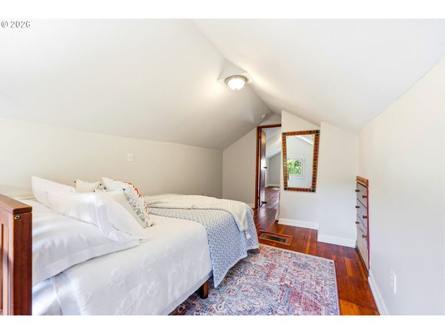 5725 Ne 32ND Pl, Portland, OR 97211