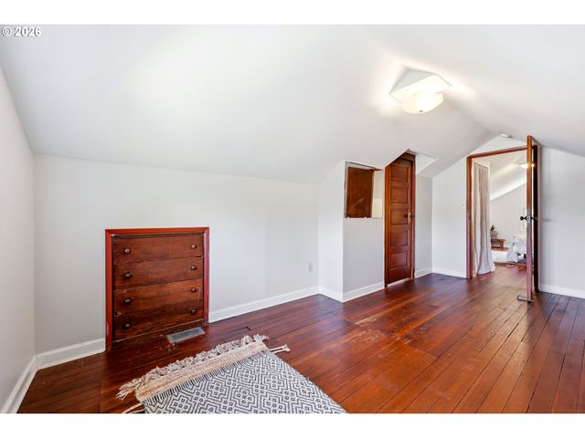 5725 Ne 32ND Pl, Portland, OR 97211