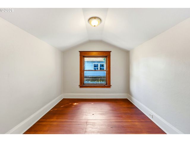 5725 Ne 32ND Pl, Portland, OR 97211