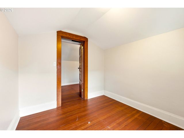 5725 Ne 32ND Pl, Portland, OR 97211