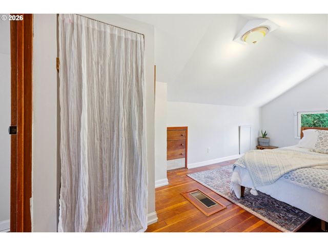 5725 Ne 32ND Pl, Portland, OR 97211