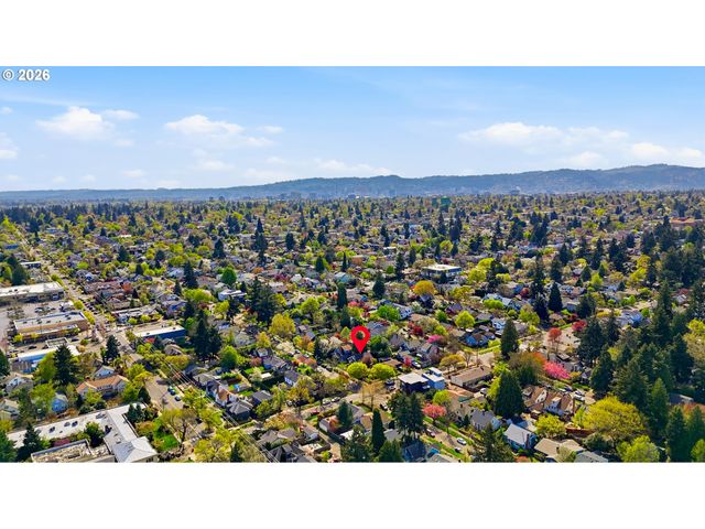 5725 Ne 32ND Pl, Portland, OR 97211