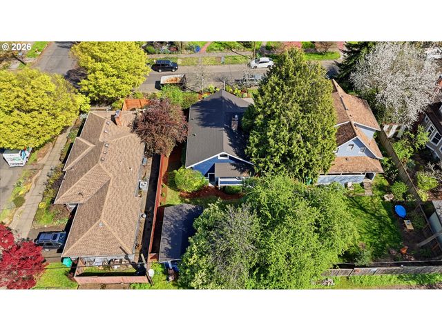 5725 Ne 32ND Pl, Portland, OR 97211