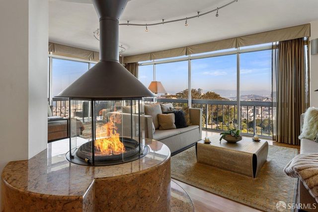 2200 Sacramento Street 1601, San Francisco, CA 94115