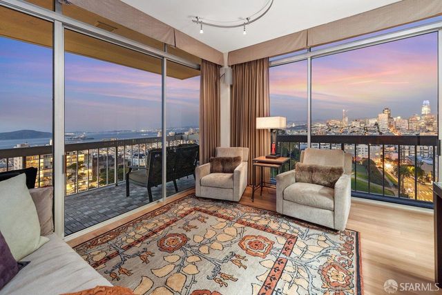 2200 Sacramento Street 1601, San Francisco, CA 94115