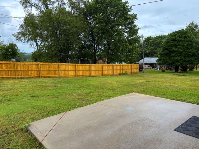 21 Larkspur Ave, Lebanon, TN 37090