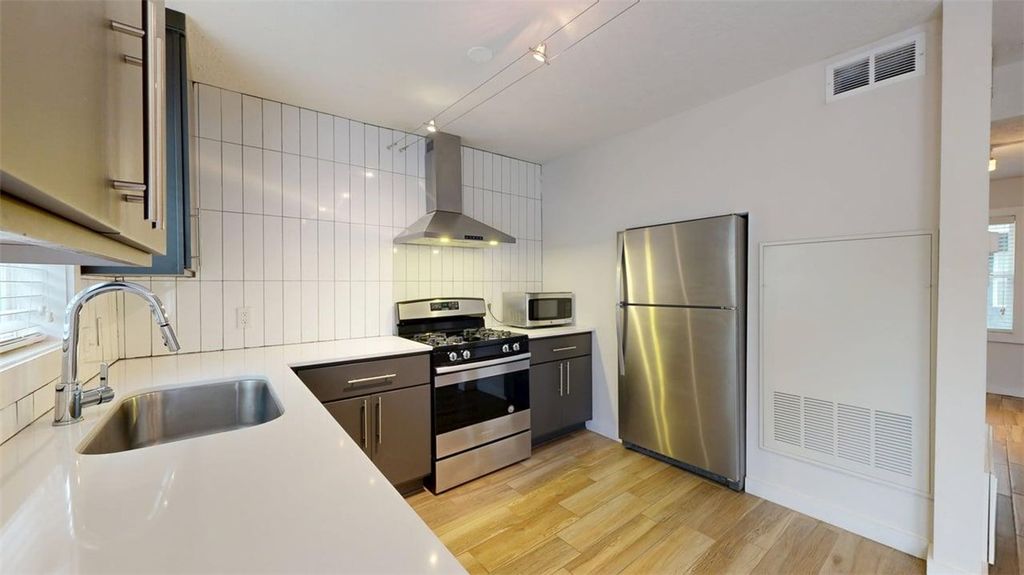 505 & 507, 500 & 502 Boyett & First Street A1-4, B 1-4, C1-4 & D1-4, College Station, TX 77840 — photo 5