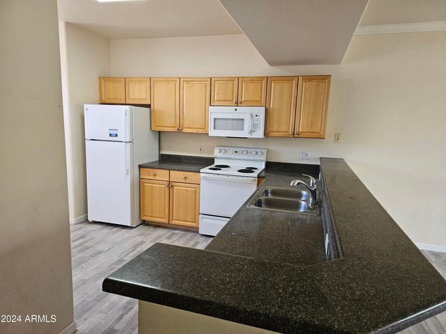 19777 N 76TH Street 3333, Scottsdale, AZ 85255
