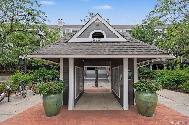 2201 Pearl Street 103, Boulder, CO 80302
