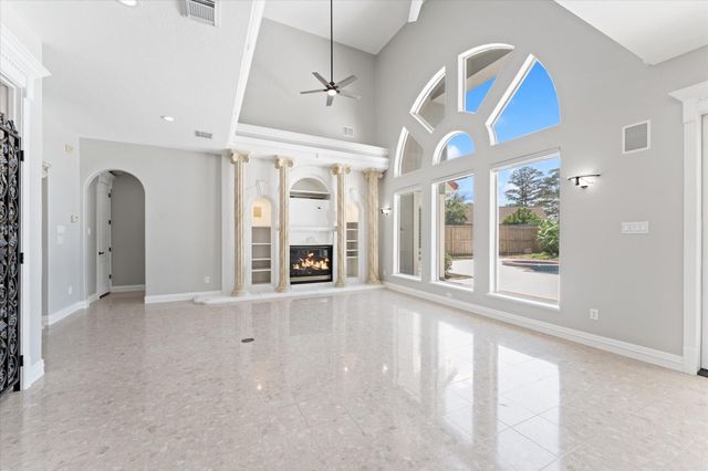 911 Sandy Beach Drive, Conroe, TX 77304