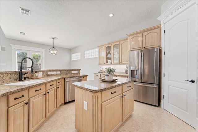911 Sandy Beach Drive, Conroe, TX 77304