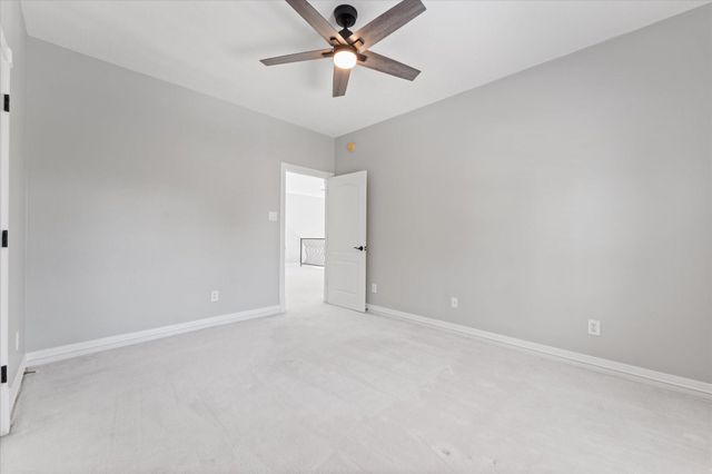 911 Sandy Beach Drive, Conroe, TX 77304