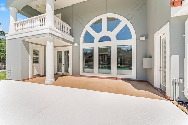 911 Sandy Beach Drive, Conroe, TX 77304
