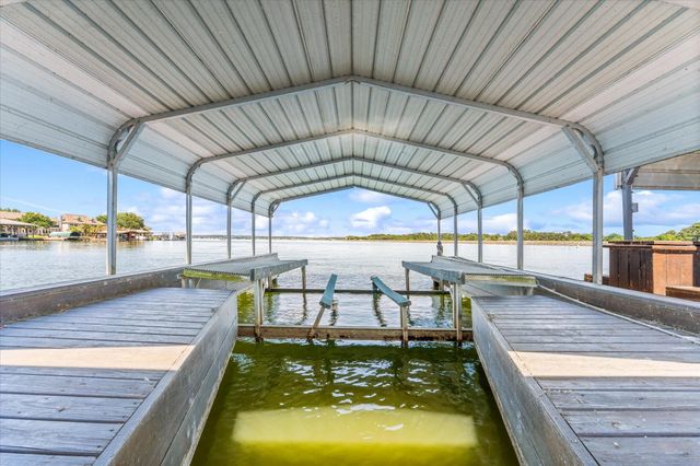 911 Sandy Beach Drive, Conroe, TX 77304