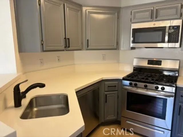 2612 Avenida Del Vista 203, Corona, CA 92882