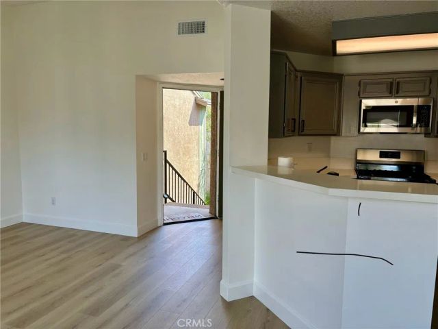 2612 Avenida Del Vista 203, Corona, CA 92882