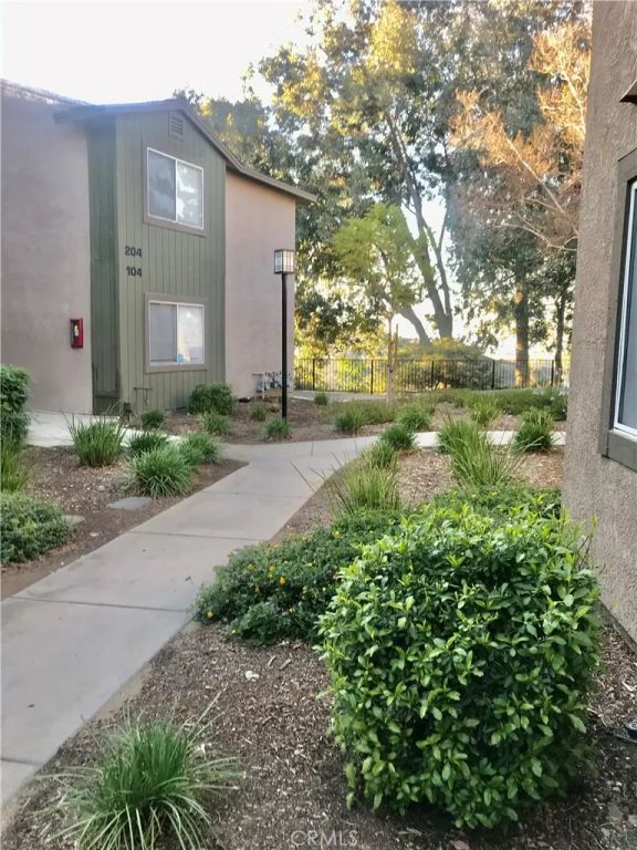 2612 Avenida Del Vista 203, Corona, CA 92882