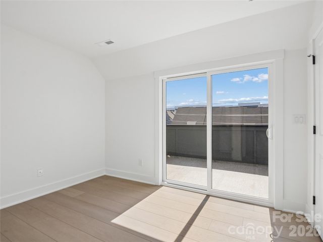 3708 S Tryon Street, Charlotte, NC 28217