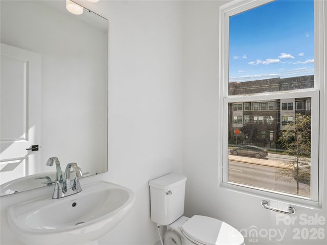 3708 S Tryon Street, Charlotte, NC 28217