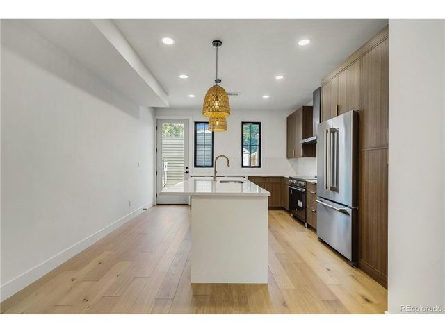 808 Dahlia St, Denver, CO 80220