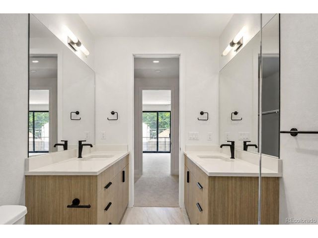 808 Dahlia St, Denver, CO 80220