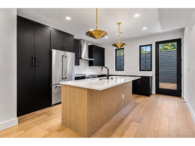 808 Dahlia St, Denver, CO 80220