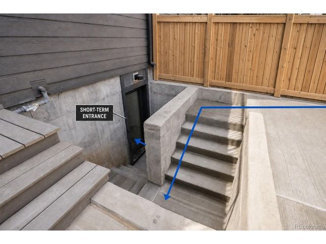 808 Dahlia St, Denver, CO 80220
