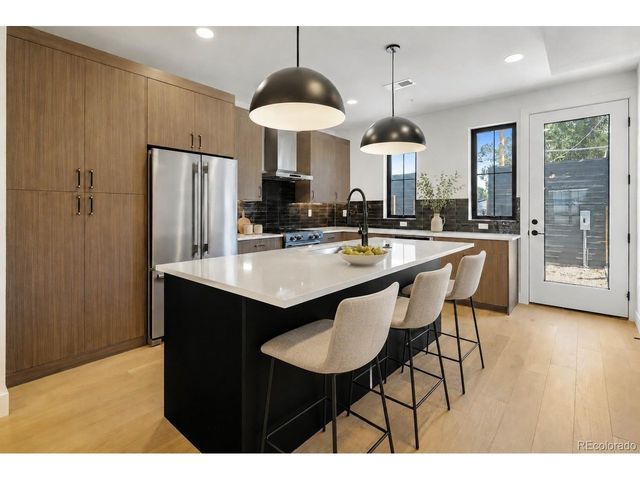 808 Dahlia St, Denver, CO 80220