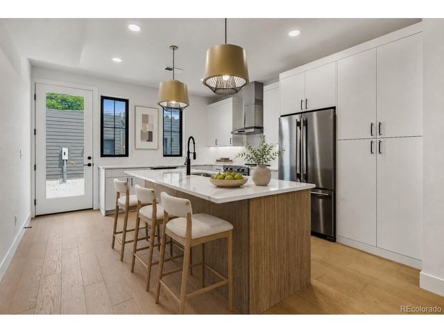 808 Dahlia St, Denver, CO 80220