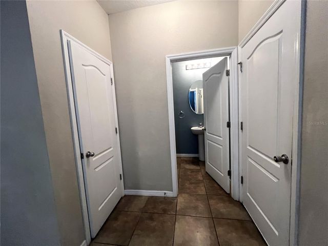 8613 ANDALUCIA FIELD DRIVE, Tampa, FL 33637