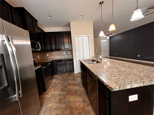 8613 ANDALUCIA FIELD DRIVE, Tampa, FL 33637