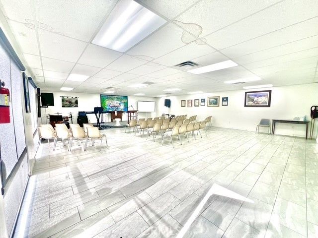 3152 Martin Luther King Jr, Lynwood, CA 90262
