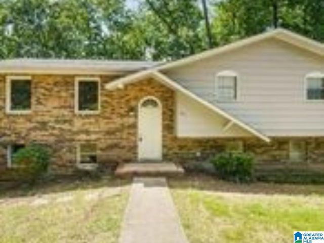 1833 5TH WAY NW, Center Point, AL 35215