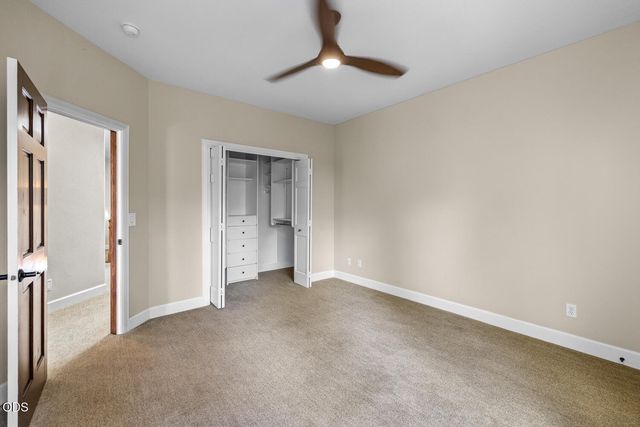 19275 Green Lakes Loop, Bend, OR 97702