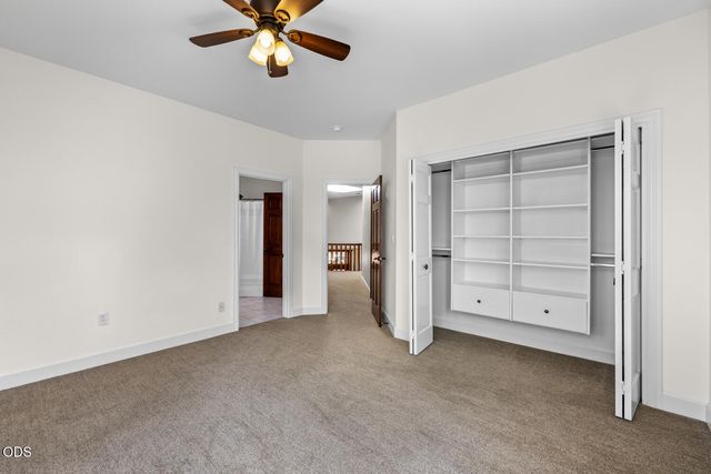 19275 Green Lakes Loop, Bend, OR 97702