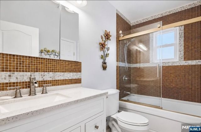 190 Totowa Road, Totowa, NJ 07512