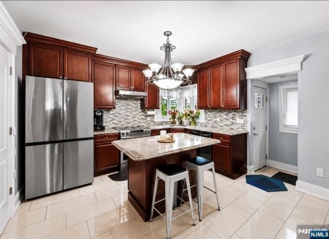 190 Totowa Road, Totowa, NJ 07512