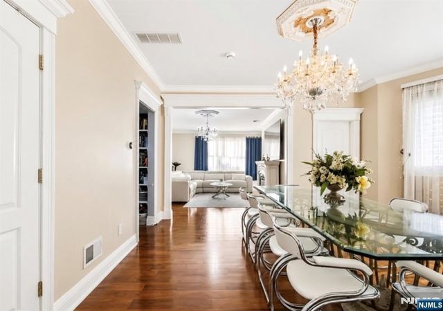 190 Totowa Road, Totowa, NJ 07512