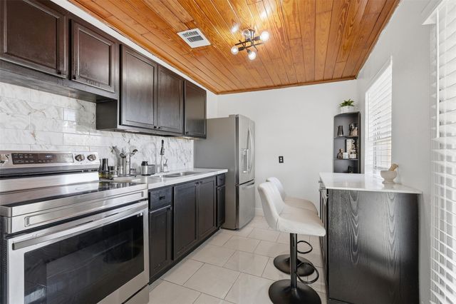 2205 Strawberry Road, Pasadena, TX 77502