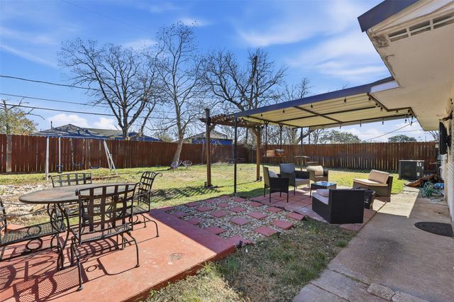 2205 Strawberry Road, Pasadena, TX 77502