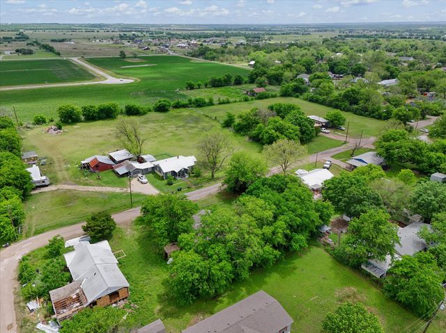 102 Goodwin Lane, Moody, TX 76557